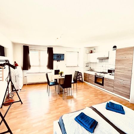 Outletcity Apartment Ferienwohnung Metzingen Metzingen  Exteriör bild